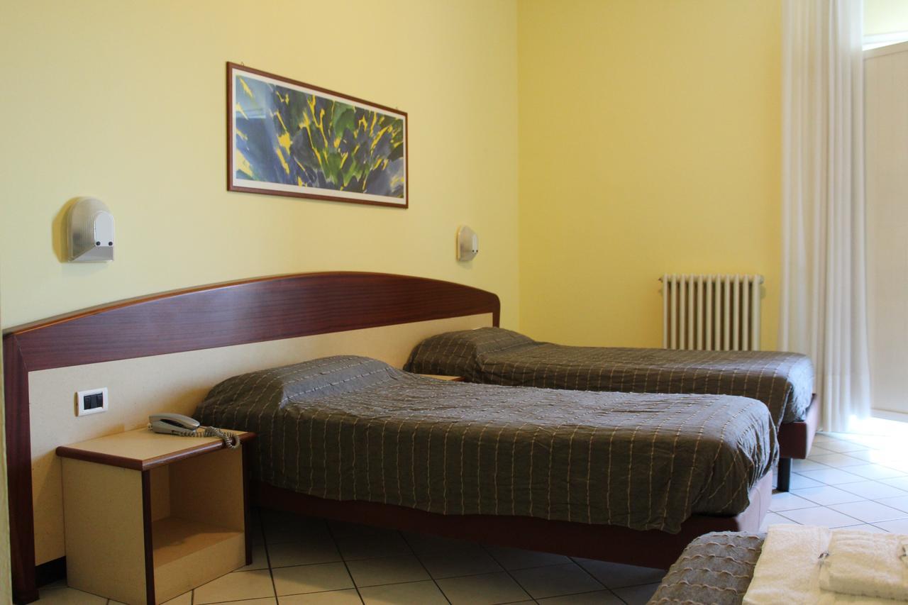 Albergo Sirena Bazzano Εξωτερικό φωτογραφία